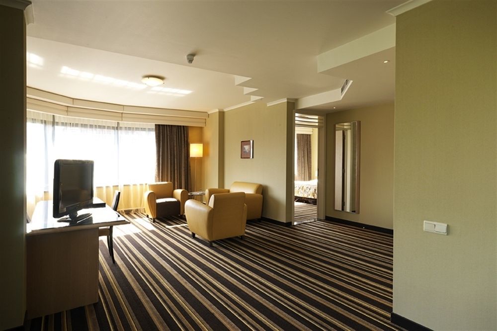 Hyllit Hotel Αμβέρσα Δωμάτιο φωτογραφία